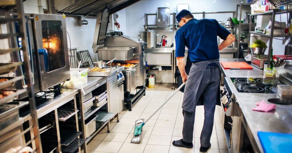 restaurant kitchen cleaning
